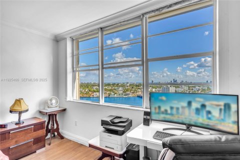 Condominio en venta en North Bay Village, Florida, 1 dormitorio, 98.2 m2 № 1984006 - foto 28