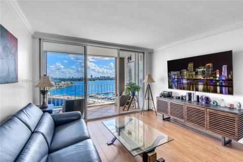 Condominio en venta en North Bay Village, Florida, 1 dormitorio, 98.2 m2 № 1984006 - foto 15