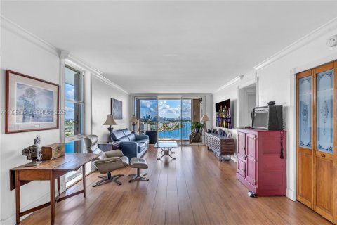 Condominio en venta en North Bay Village, Florida, 1 dormitorio, 98.2 m2 № 1984006 - foto 11