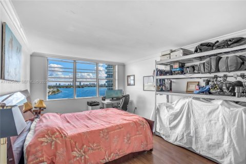 Condominio en venta en North Bay Village, Florida, 1 dormitorio, 98.2 m2 № 1984006 - foto 25