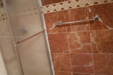 Copropriété à vendre à Miami, Floride: 3 chambres, 98.85 m2 № 2045629 - photo 13