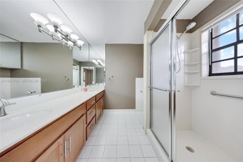 Casa en venta en Miami, Florida, 3 dormitorios, 162.3 m2 № 2008256 - foto 13