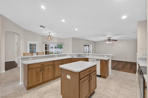 House in Ocala, Florida 3 bedrooms, 268.67 sq.m. № 2155670 - photo 24