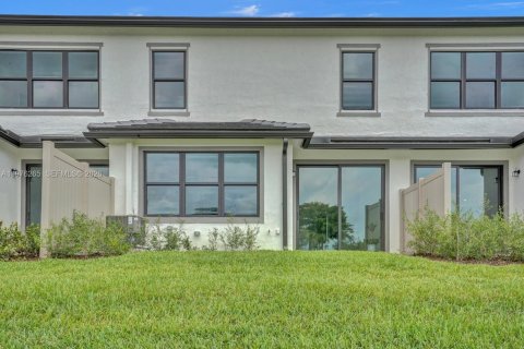 Touwnhouse à louer à Oakland Park, Floride: 3 chambres, 164.81 m2 № 2042817 - photo 3