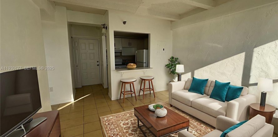 Condominio en Miami Beach, Florida, 1 dormitorio  № 1989009