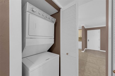 Condominio en venta en Astor, Florida, 2 dormitorios, 77.29 m2 № 1792753 - foto 17