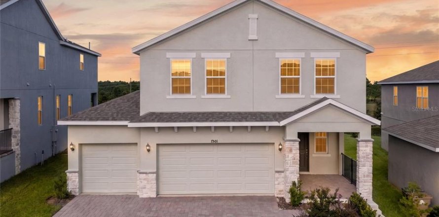 Villa ou maison à Clermont, Floride 4 chambres, 269.7 m2 № 2304706