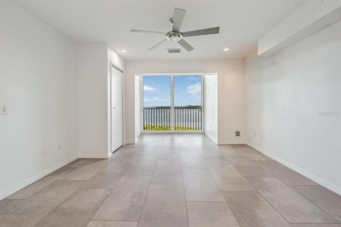 Copropriété à vendre à Tarpon Springs, Floride: 2 chambres, 123.56 m2 № 2223128 - photo 13