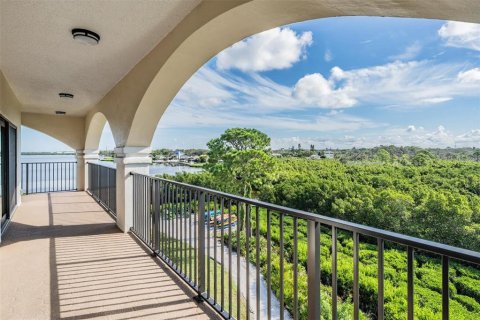 Copropriété à vendre à Tarpon Springs, Floride: 2 chambres, 123.56 m2 № 2223128 - photo 16