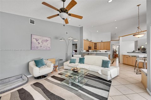 Villa ou maison à vendre à Coral Springs, Floride: 4 chambres, 223.15 m2 № 1935955 - photo 20