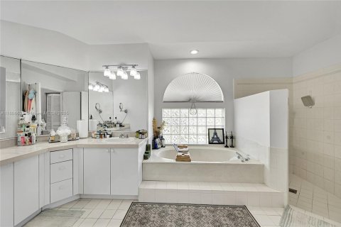 Villa ou maison à vendre à Coral Springs, Floride: 4 chambres, 223.15 m2 № 1935955 - photo 27