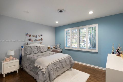 Casa en venta en Pinecrest, Florida, 4 dormitorios, 296.82 m2 № 1968384 - foto 21