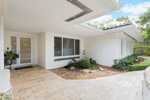 Casa en venta en Pinecrest, Florida, 4 dormitorios, 296.82 m2 № 1968384 - foto 4