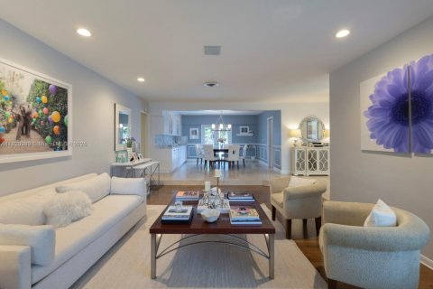 Casa en venta en Pinecrest, Florida, 4 dormitorios, 296.82 m2 № 1968384 - foto 6