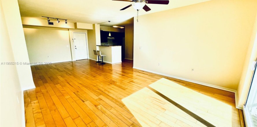 Condo in Fort Lauderdale, Florida, 3 bedrooms  № 2017279