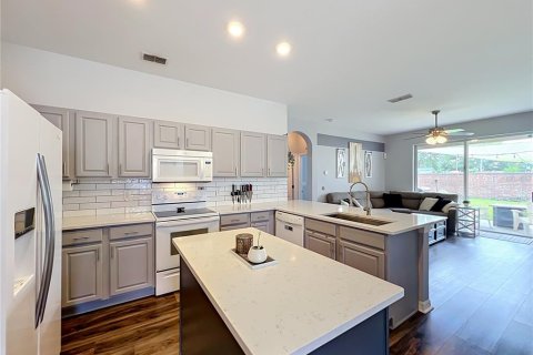 Купить виллу или дом в Апопка, Флорида 9 комнат, 174.38м2, № 2350133 - фото 14