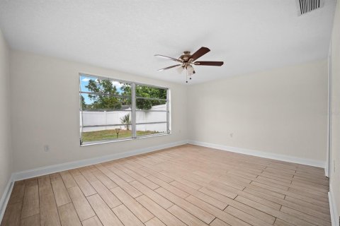 Villa ou maison à vendre à Port Richey, Floride: 3 chambres, 133.97 m2 № 2405582 - photo 16