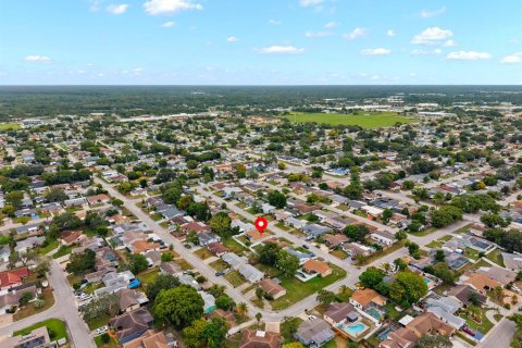 Villa ou maison à vendre à Port Richey, Floride: 3 chambres, 133.97 m2 № 2405582 - photo 28