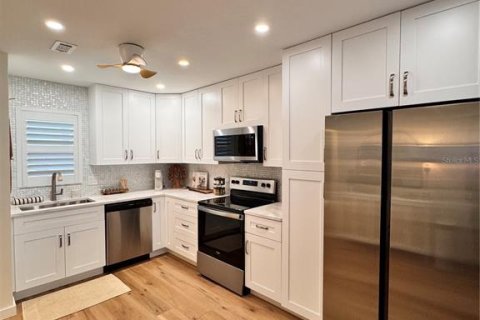 Appartement à Siesta Key, Floride 2 chambres, 94.02 m2 № 2125482