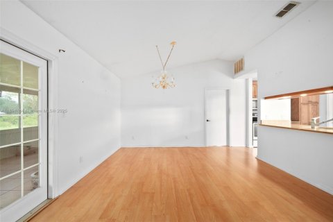 Casa en venta en Sebring, Florida, 3 dormitorios № 2035526 - foto 7