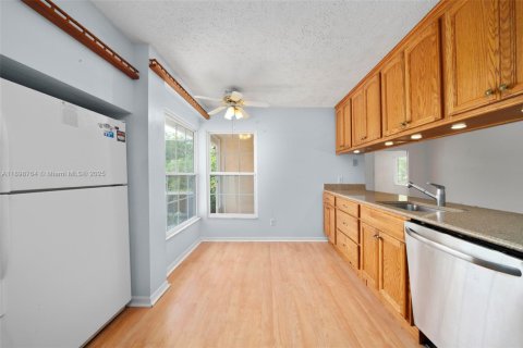 Casa en venta en Sebring, Florida, 3 dormitorios № 2035526 - foto 6