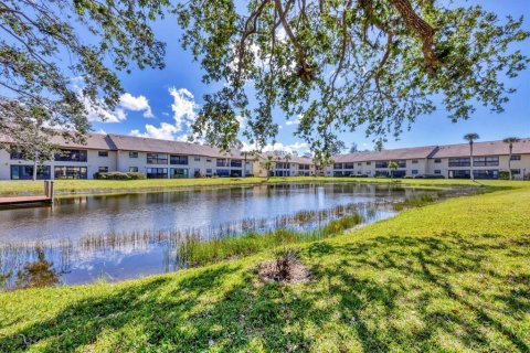 Condominio en venta en Venice, Florida, 2 dormitorios, 107.3 m2 № 1568594 - foto 1
