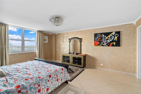 Condo in Sunny Isles Beach, Florida, 3 bedrooms  № 2390107 - photo 30