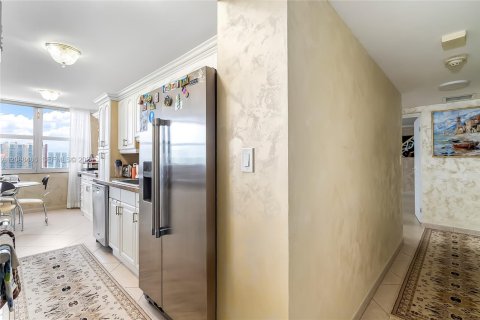 Condo in Sunny Isles Beach, Florida, 3 bedrooms  № 2390107 - photo 8