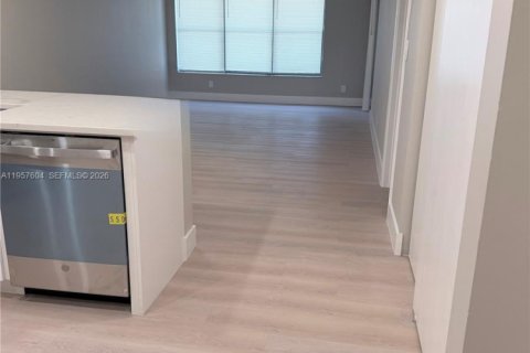 Condo à Pompano Beach, Floride, 1 chambre  № 2011337