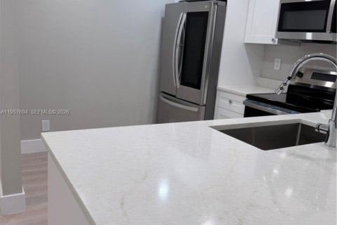 Copropriété à louer à Pompano Beach, Floride: 1 chambre, 75.25 m2 № 2011337 - photo 3