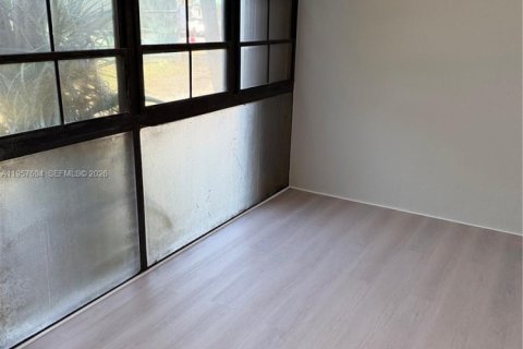 Copropriété à louer à Pompano Beach, Floride: 1 chambre, 75.25 m2 № 2011337 - photo 12