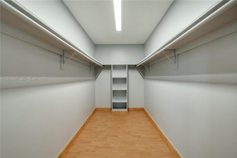 Adosado en alquiler en Miami, Florida, 3 dormitorios, 137.68 m2 № 2076301 - foto 16