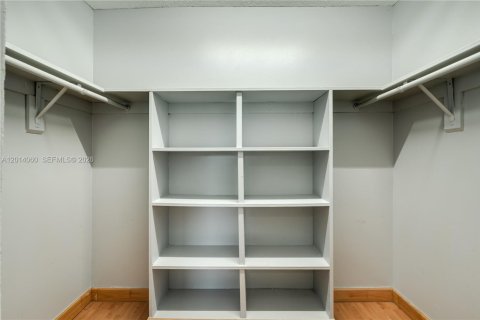 Adosado en alquiler en Miami, Florida, 3 dormitorios, 137.68 m2 № 2076301 - foto 18