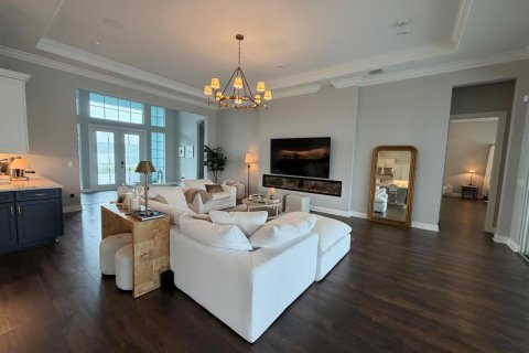 House in Port St. Lucie, Florida 3 bedrooms, 307.23 sq.m. № 2078099 - photo 5