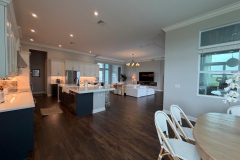 House in Port St. Lucie, Florida 3 bedrooms, 307.23 sq.m. № 2078099 - photo 6