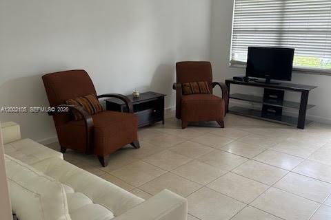 Condo in Pembroke Pines, Florida, 2 bedrooms № 2067517 - photo 7