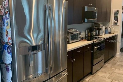 Townhouse in Orlando, Florida 3 bedrooms, 179.77 sq.m. № 1847270 - photo 6