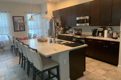 Townhouse in Orlando, Florida 3 bedrooms, 179.77 sq.m. № 1847270 - photo 8