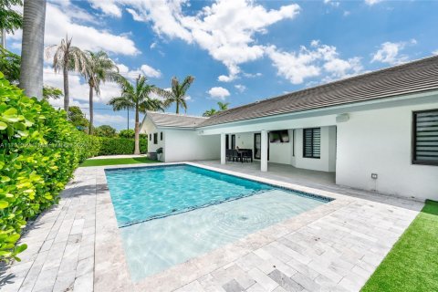 Villa ou maison à vendre à Miami, Floride: 4 chambres, 239.5 m2 № 1948028 - photo 15