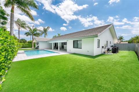 Villa ou maison à vendre à Miami, Floride: 4 chambres, 239.5 m2 № 1948028 - photo 19