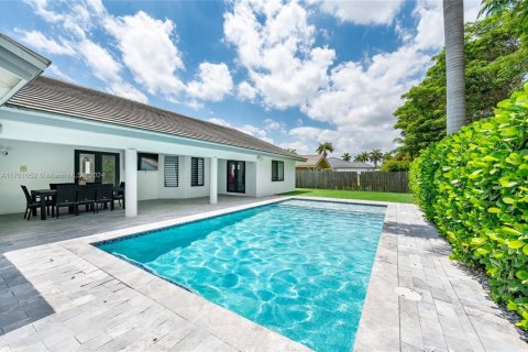 Villa ou maison à vendre à Miami, Floride: 4 chambres, 239.5 m2 № 1948028 - photo 16
