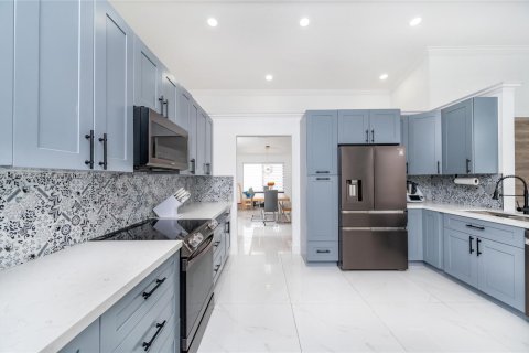Villa ou maison à vendre à Miami, Floride: 4 chambres, 239.5 m2 № 1948028 - photo 24