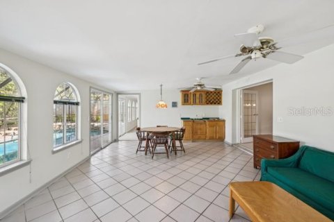 House in Tampa, Florida 4 bedrooms, 206.99 sq.m. № 1881406 - photo 28