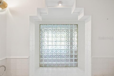 House in Tampa, Florida 4 bedrooms, 206.99 sq.m. № 1881406 - photo 15