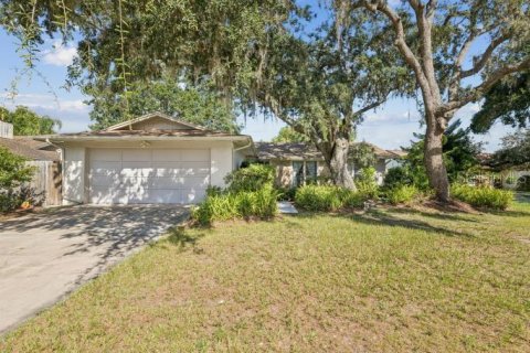 House in Tampa, Florida 4 bedrooms, 206.99 sq.m. № 1881406 - photo 4