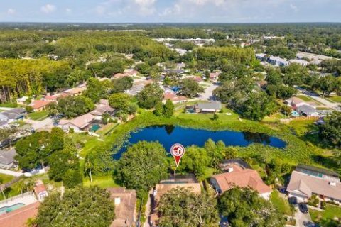 House in Tampa, Florida 4 bedrooms, 206.99 sq.m. № 1881406 - photo 3