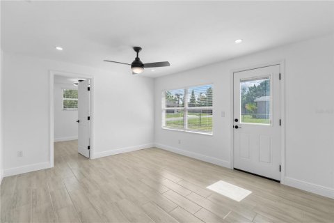 Casa en venta en Orlando, Florida, 4 dormitorios, 98.29 m2 № 1845165 - foto 17