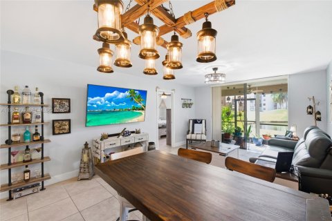 Купить кондоминиум в Санрайз, Флорида 2 спальни, 78.97м2, № 2153595 - фото 8