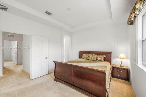 Townhouse in Miami, Florida 3 bedrooms, 160.54 sq.m. № 2088214 - photo 28