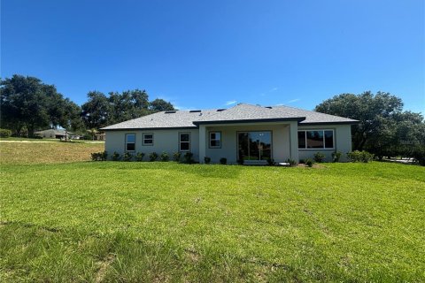 House in Lady Lake, Florida 3 bedrooms, 153.94 sq.m. № 2202910 - photo 27